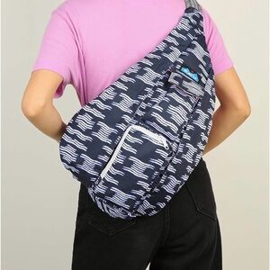 Kavu Rope Sling Bag Evening Tide Print